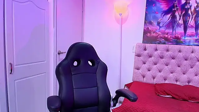 Snapshot of KimberlyVillaLobos chatting on 02.01.25 KimberlyVillaLobos online show from 02.01.25