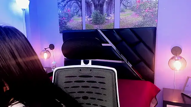 Snapshot of KimberlyVillaLobos chatting on 02.19.25 KimberlyVillaLobos online show from 02.19.25