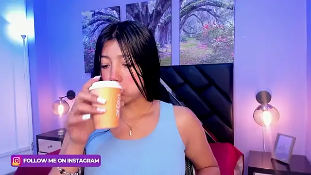 Snapshot of KimberlyVillaLobos chatting on 02.28.25 KimberlyVillaLobos online show from 02.28.25