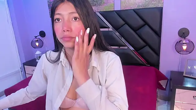 Snapshot of KimberlyVillaLobos chatting on 03.21.25 KimberlyVillaLobos online show from 03.21.25