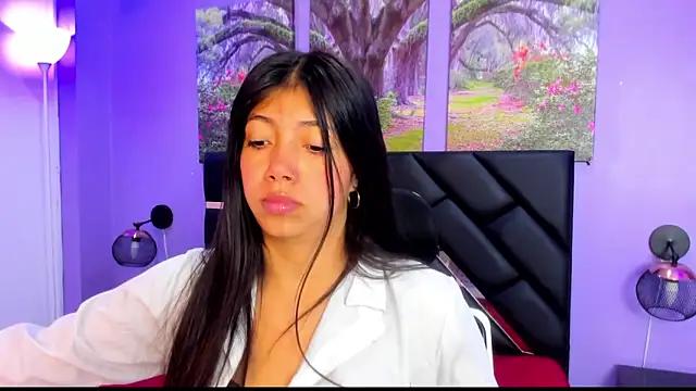 Snapshot of KimberlyVillaLobos chatting on 09.16.25 KimberlyVillaLobos online show from 09.16.25