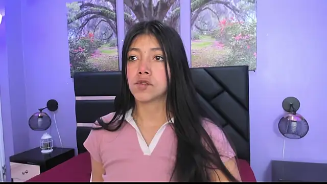 Snapshot of KimberlyVillaLobos chatting on 09.24.25 KimberlyVillaLobos online show from 09.24.25