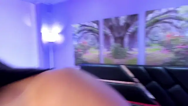 Snapshot of KimberlyVillaLobos chatting on 12.02.25 KimberlyVillaLobos online show from 12.02.25