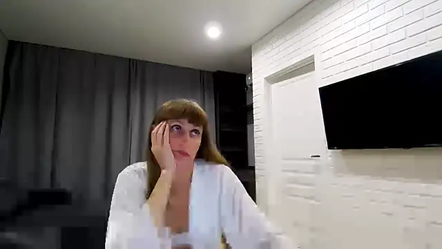 Snapshot of Daniella_Lorente chatting on 07.21.26 Daniella Lorente online show from 07.21.26