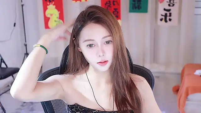 Snapshot of Roseonly_ chatting on 03.08.25 Roseonly online show from 03.08.25