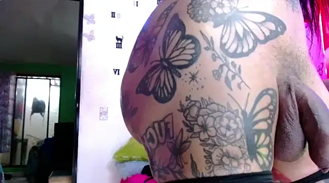 Snapshot of goddess_BigassCock chatting on 03.22.25 goddess BigassCock online show from 03.22.25