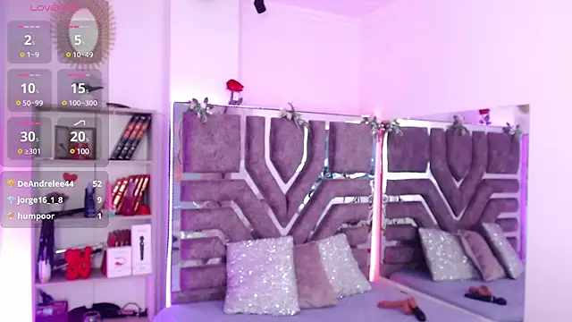 Snapshot of AliceWalker_11 chatting on 03.23.25 AliceWalker 11 online show from 03.23.25