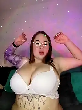 soofy   online show from 10.09.25