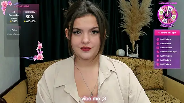 Snapshot of showmeparadise chatting on 12.26.24 showmeparadise online show from 12.26.24