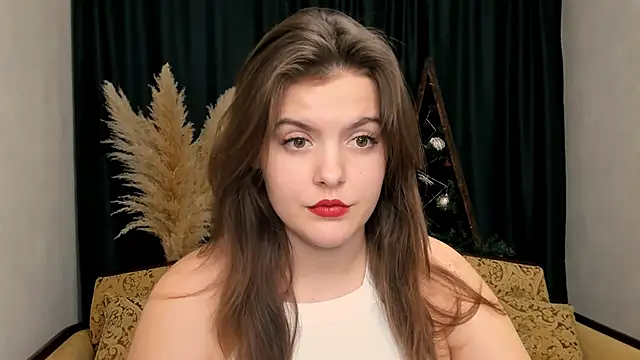 Snapshot of showmeparadise chatting on 02.04.25 showmeparadise online show from 02.04.25