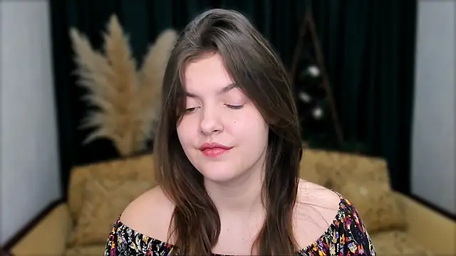 Snapshot of showmeparadise chatting on 02.24.25 showmeparadise online show from 02.24.25