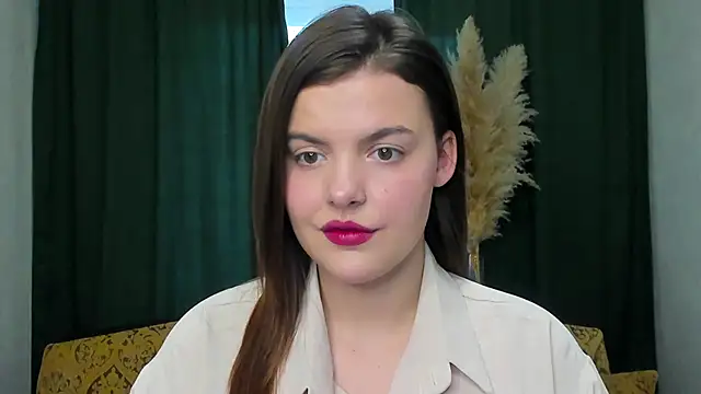 Snapshot of showmeparadise chatting on 03.10.25 showmeparadise online show from 03.10.25