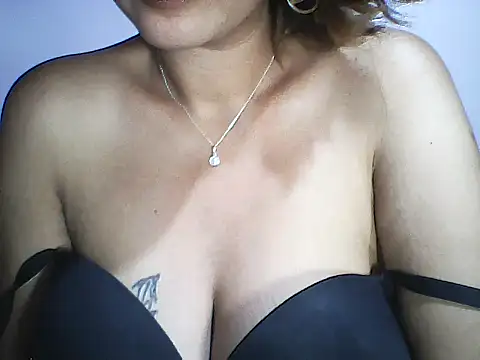 layanah12 online show from 02.01.25