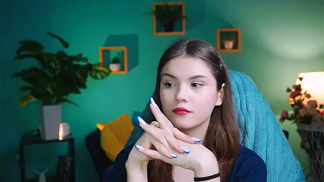 Snapshot of EvaThopson chatting on 12.04.24 EvaThopson online show from 12.04.24