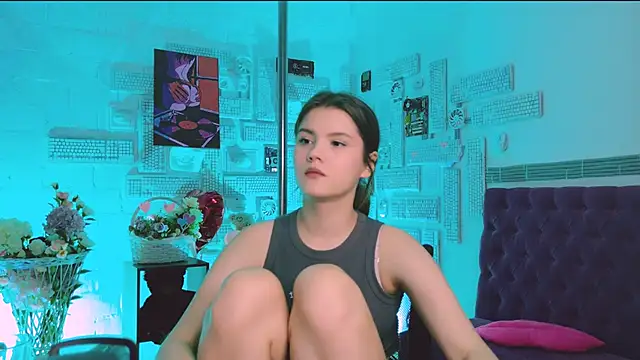 Snapshot of EvaThopson chatting on 03.01.25 EvaThopson online show from 03.01.25