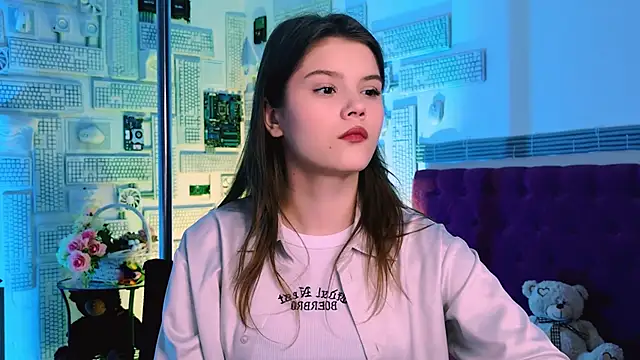 Snapshot of EvaThopson chatting on 03.21.25 EvaThopson online show from 03.21.25