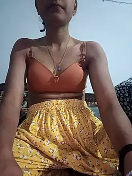 Snapshot of pikubaby chatting on 03.16.25 pikubaby online show from 03.16.25