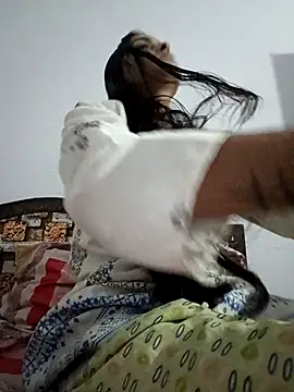 Snapshot of pikubaby chatting on 11.01.25 pikubaby online show from 11.01.25