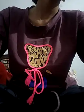 Snapshot of pikubaby chatting on 11.12.25 pikubaby online show from 11.12.25