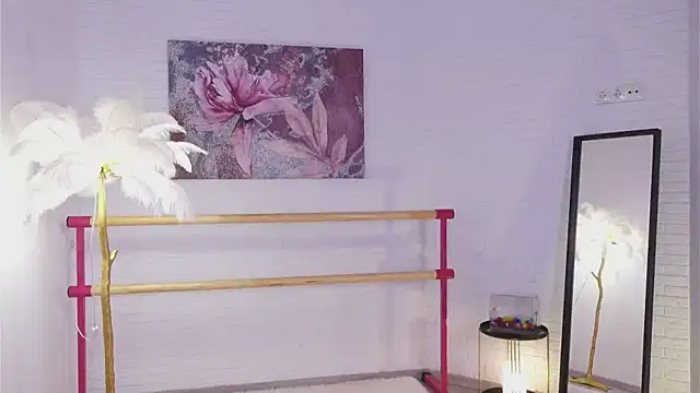 lylylovesyou online show from 02.01.25