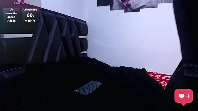 Snapshot of The__Rodriguez chatting on 03.06.26 The Rodriguez online show from 03.06.26