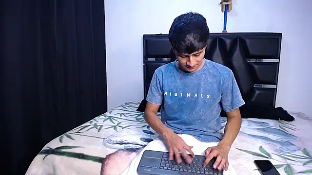 Snapshot of The__Rodriguez chatting on 03.13.26 The Rodriguez online show from 03.13.26