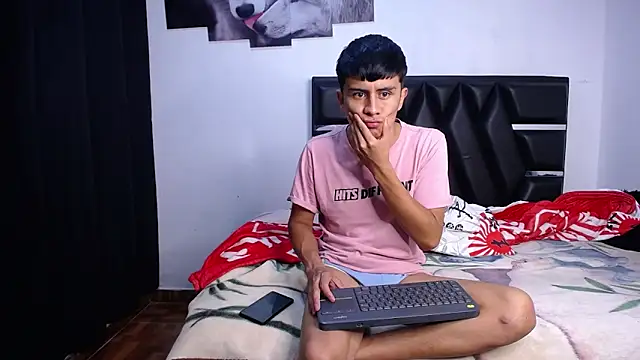 Snapshot of The__Rodriguez chatting on 04.16.26 The Rodriguez online show from 04.16.26