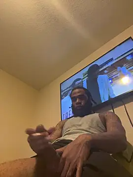 Snapshot of GoodGirlLover13 chatting on 02.04.25 GoodGirlLover13 online show from 02.04.25