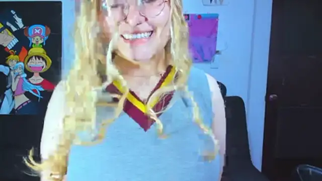 Snapshot of Lily_stone04 chatting on 06.15.26 Lily stone04 online show from 06.15.26