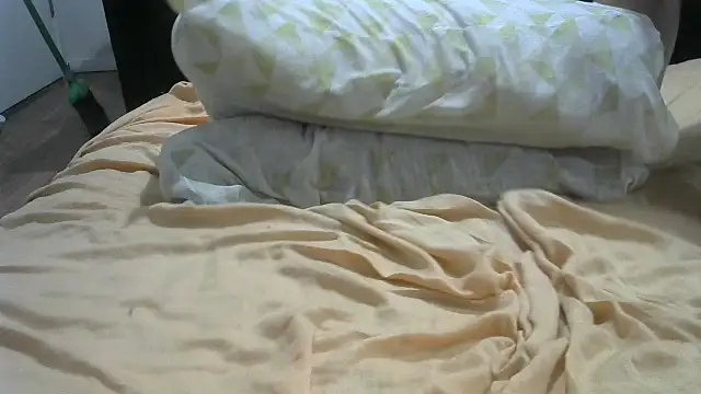 Snapshot of Bahitwife33 chatting on 02.16.26 Bahitwife33 online show from 02.16.26