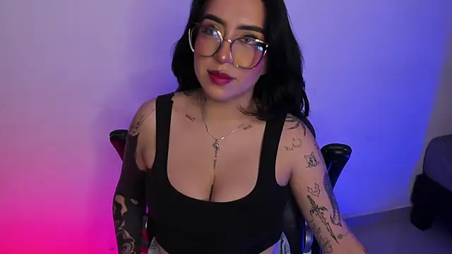 AnnikaMerliahh  online show from 10.17.25
