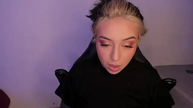 AnnikaMerliahh  online show from 11.08.25