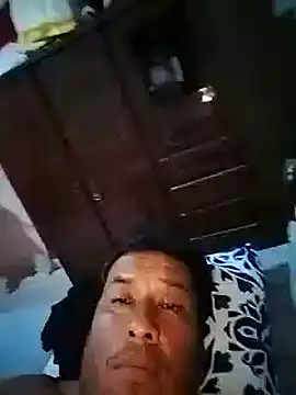 marcuszza22 online show from 02.18.25