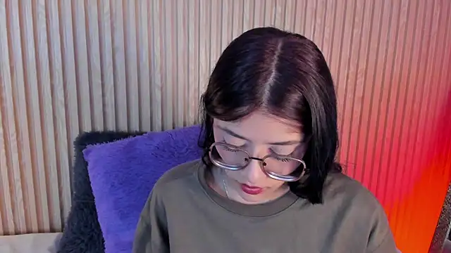 lana dol online show from 10.17.25