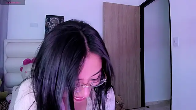 Snapshot of gaby_desire777 chatting on 05.12.26 gaby desire777 online show from 05.12.26