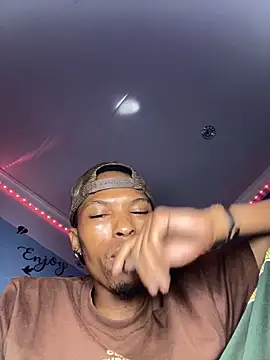 Snapshot of BlueIceCube chatting on 01.07.25 BlueIceCube online show from 01.07.25