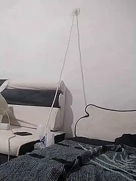 Snapshot of Atabey_65 chatting on 10.10.25 Atabey 65 online show from 10.10.25