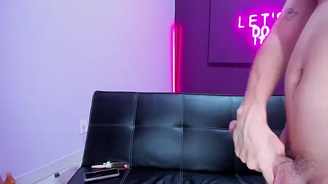 Snapshot of DIRTY_TEAM_XXX chatting on 02.06.25 DIRTY TEAM XXX online show from 02.06.25