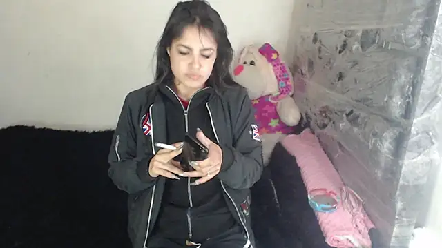 skinny sweet2411 online show from 12.01.25