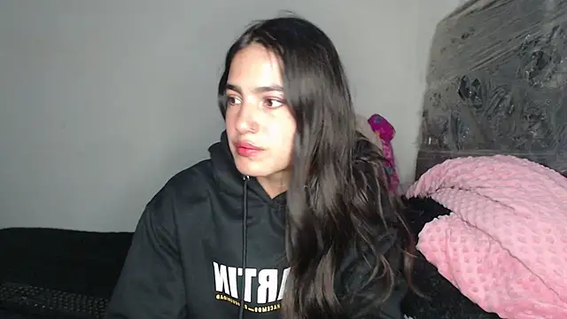 skinny sweet2411 online show from 01.17.26