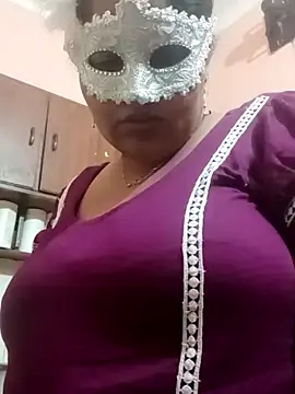 Snapshot of seemi_bhabhi chatting on 01.21.25 seemi bhabhi online show from 01.21.25