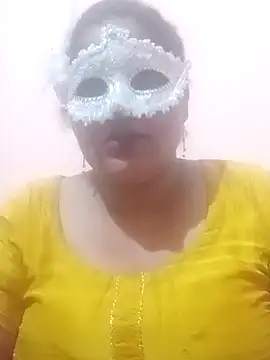 Snapshot of seemi_bhabhi chatting on 02.11.25 seemi bhabhi online show from 02.11.25