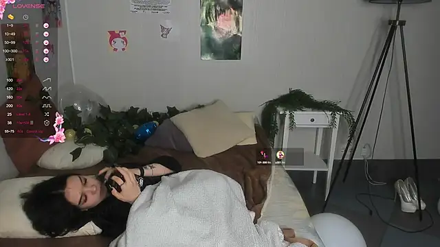 Snapshot of SweetyDeviliya chatting on 02.22.25 SweetyDeviliya online show from 02.22.25