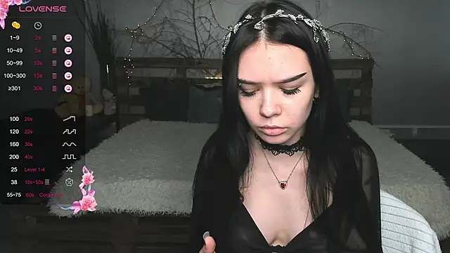 Snapshot of SweetyDeviliya chatting on 02.27.25 SweetyDeviliya online show from 02.27.25