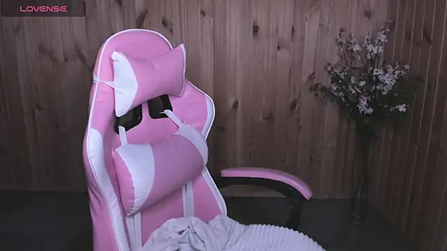 Snapshot of SweetyDeviliya chatting on 03.12.25 SweetyDeviliya online show from 03.12.25