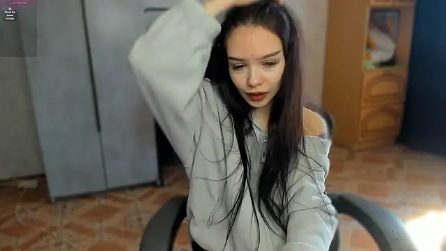 SweetyDeviliya online show from 04.17.26