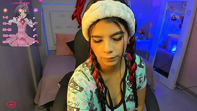 Snapshot of EMALINDA__HILSS chatting on 02.17.25 EMALINDA HILSS online show from 02.17.25