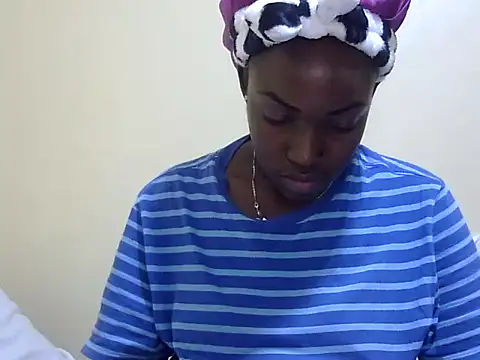 Snapshot of Chichii- chatting on 01.05.25 Chichii- online show from 01.05.25