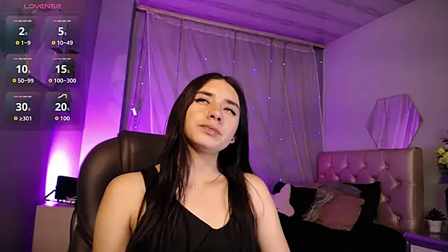 Kylie golden online show from 10.02.25