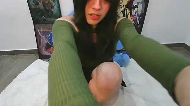 Snapshot of Elsa_sweet chatting on 11.20.25 Elsa sweet online show from 11.20.25